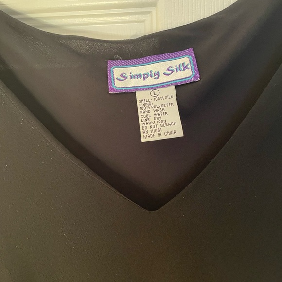 Woman’s Black 100% Silk Flowy Lined Dress Size L - Picture 2 of 9